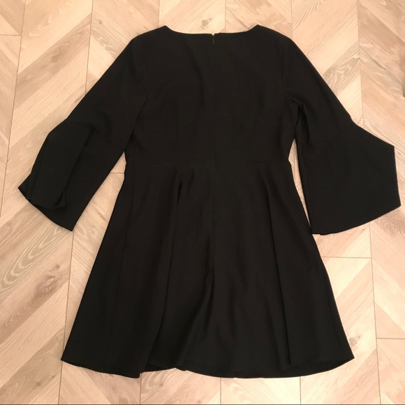 Halston Black Dressy Cocktail Dress 14 Bell Sleeve - Picture 2 of 3